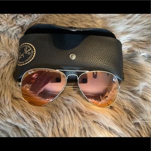 Pink mirror Ray ban aviators